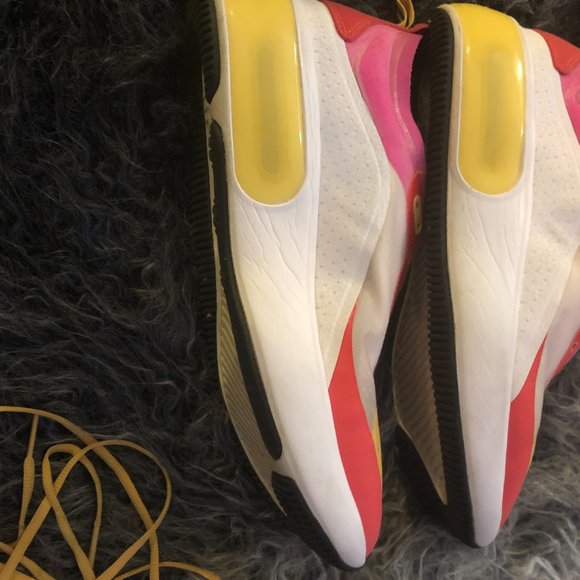 nike airs - Picture 3 of 6